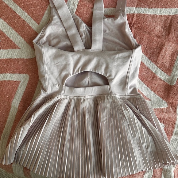 Lululemon city tank top barely pink - Picture 4 of 5